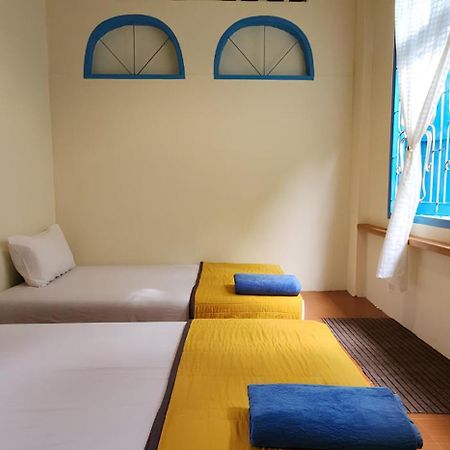 Baan Hinlad Home And Hostel (Adults Only) Lipa Noi Extérieur photo