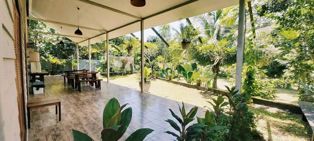 Baan Hinlad Home And Hostel (Adults Only) Lipa Noi Extérieur photo
