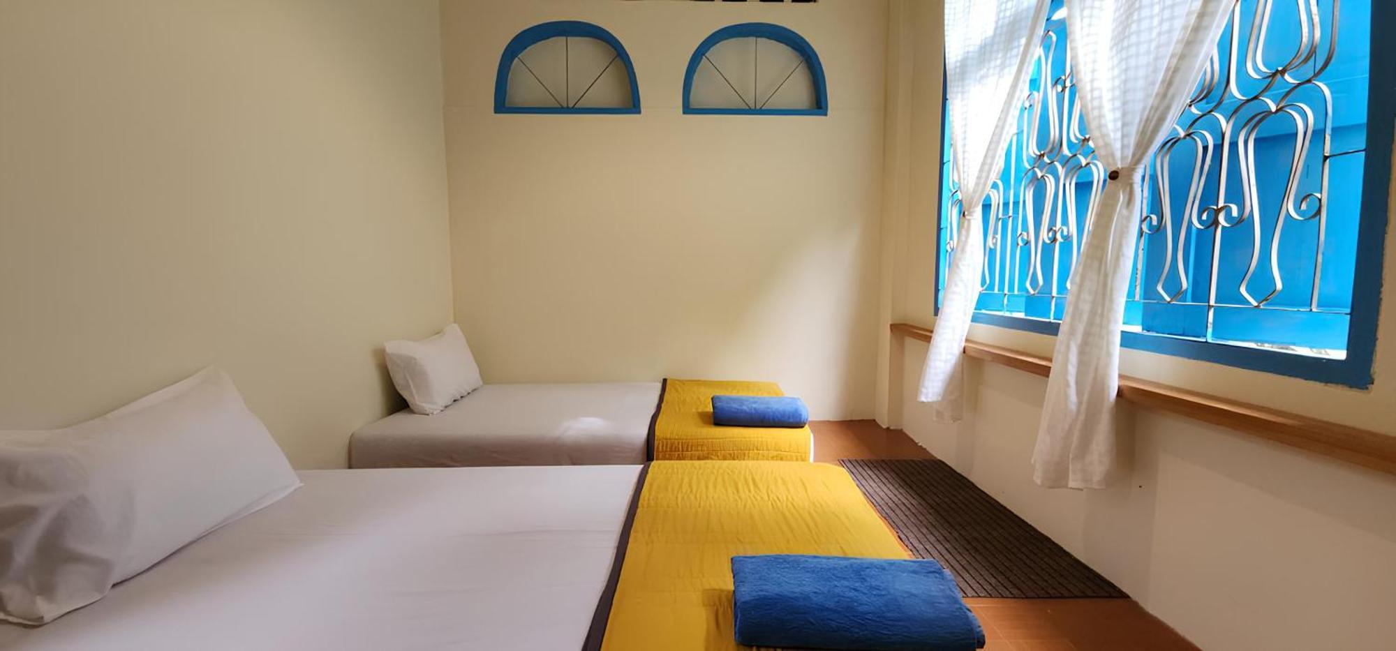 Baan Hinlad Home And Hostel (Adults Only) Lipa Noi Extérieur photo
