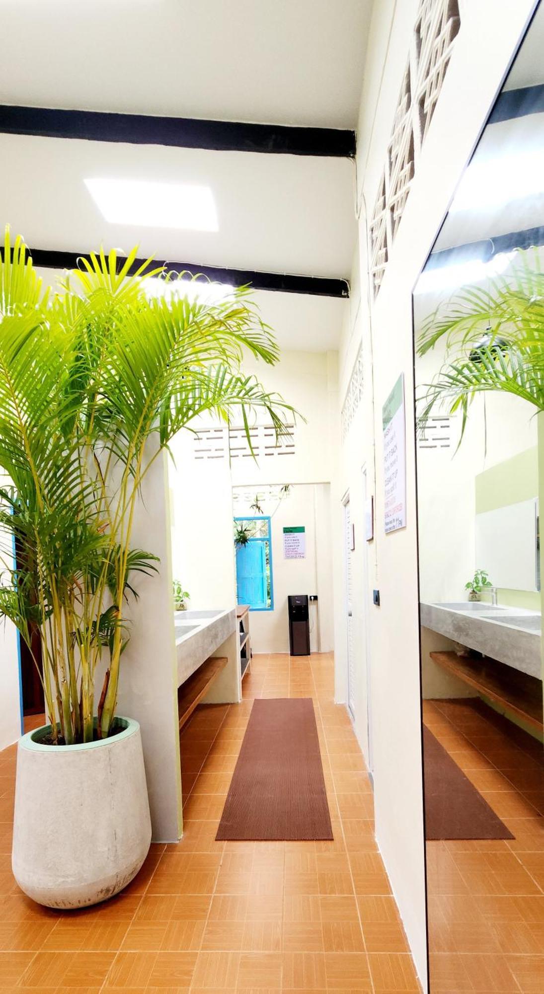 Baan Hinlad Home And Hostel (Adults Only) Lipa Noi Chambre photo