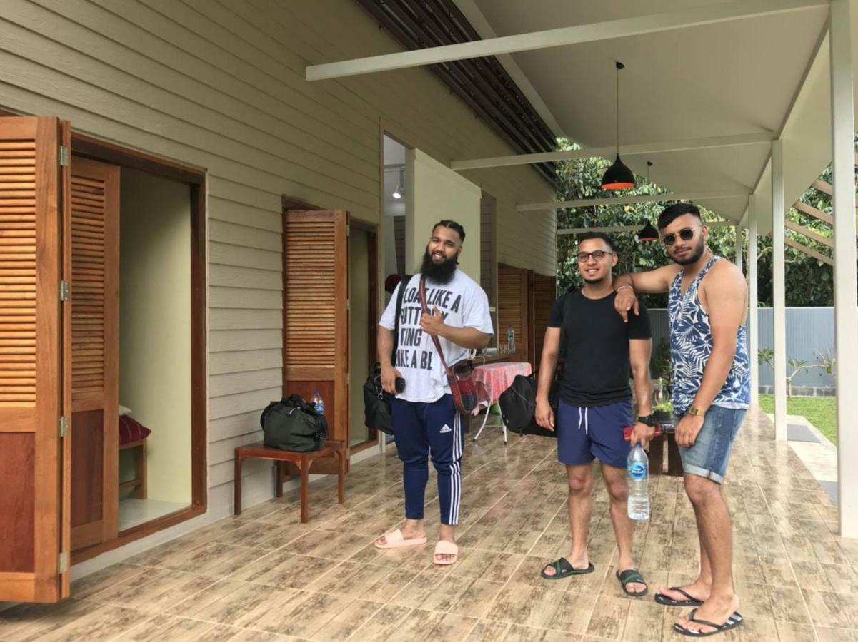 Baan Hinlad Home And Hostel (Adults Only) Lipa Noi Extérieur photo