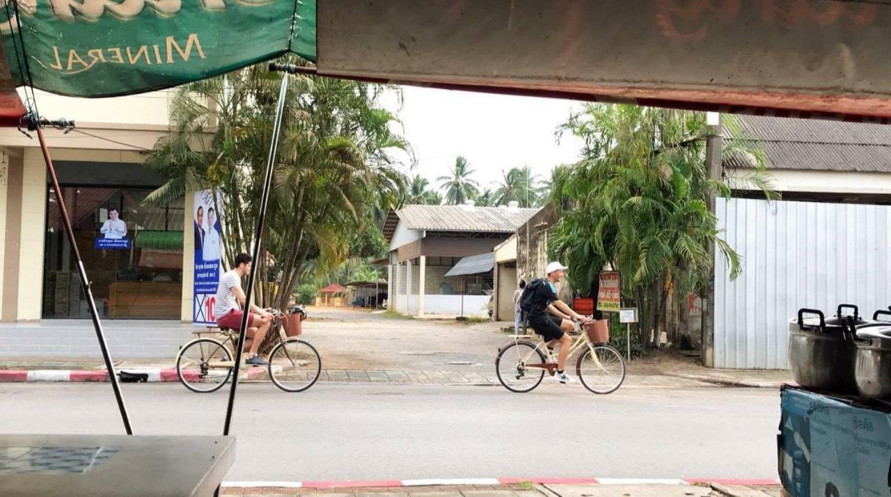 Baan Hinlad Home And Hostel (Adults Only) Lipa Noi Extérieur photo